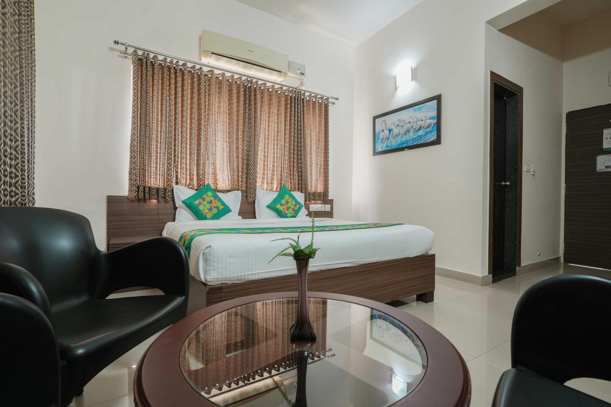Treebo Pappilon Palace - Pvs Circle Mangalore Eksteriør billede